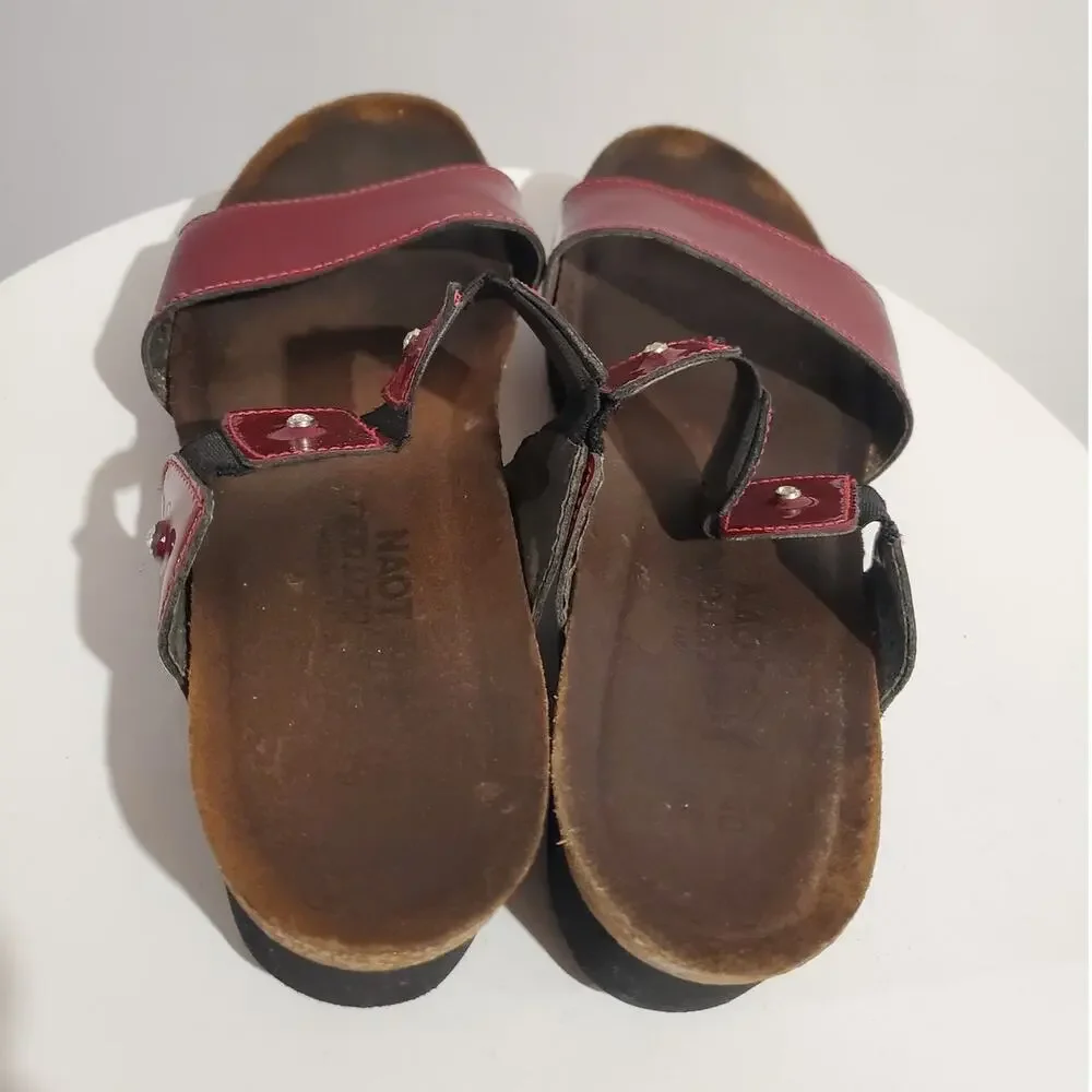 Naot Ashley Patent Leather Jeweled Slip On Wedge Footbed Sandals Size 9 EU 40